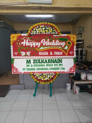 Papan Bunga di Cipinang Besar Selatan