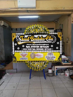 Papan Bunga di Cipinang Besar Selatan